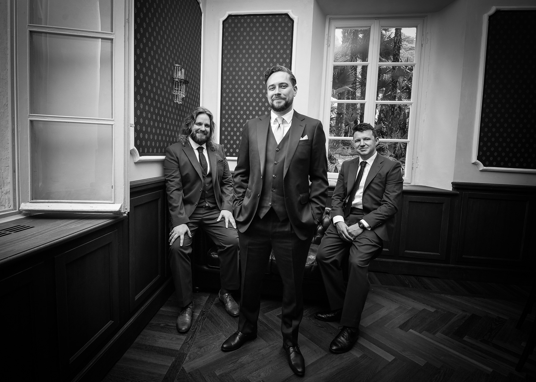 Tom and Ilenia wedding at Hotel Villa Paradiso Novara, wedding photography Piedmont